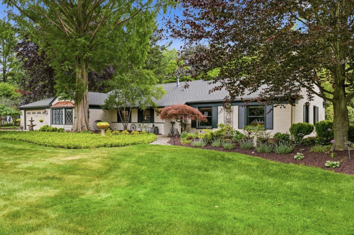 Listing photo 4 — Franklin, MI