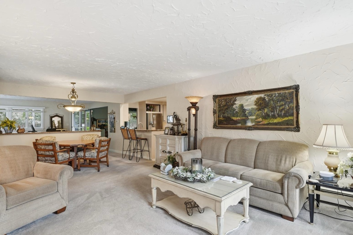 Listing photo 19 — Franklin, MI