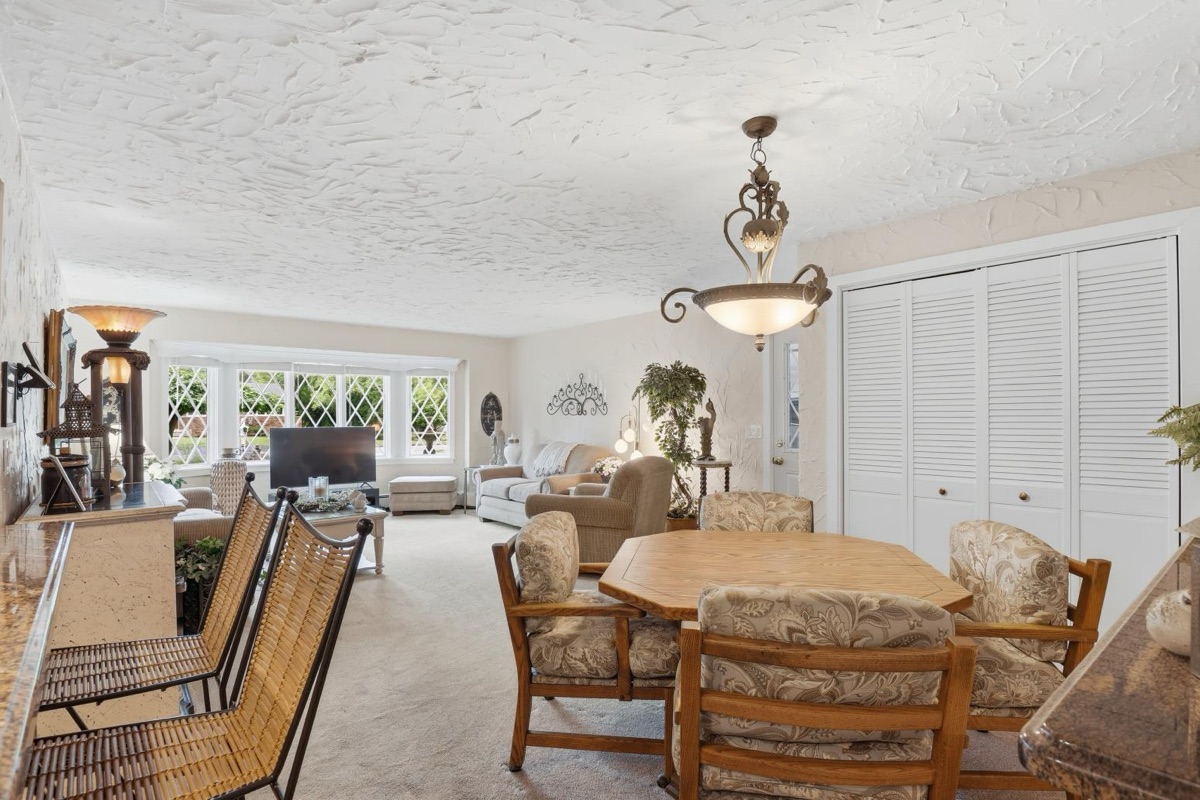 Listing photo 21 — Franklin, MI