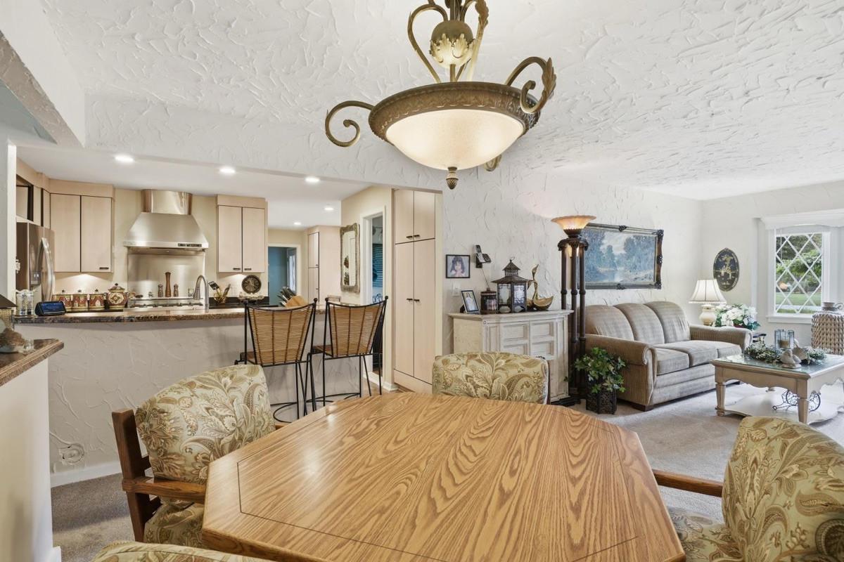Listing photo 22 — Franklin, MI