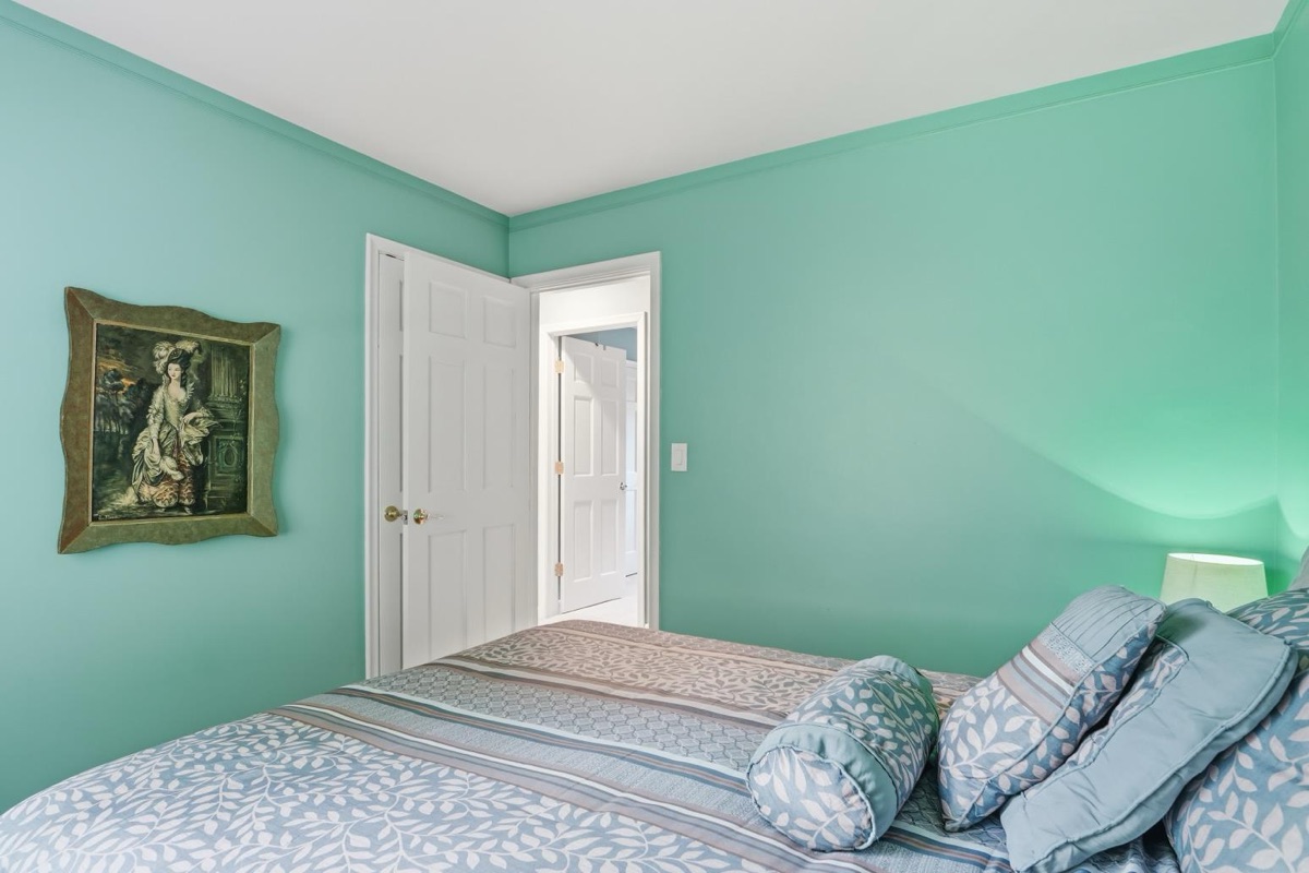 Listing photo 33 — Franklin, MI