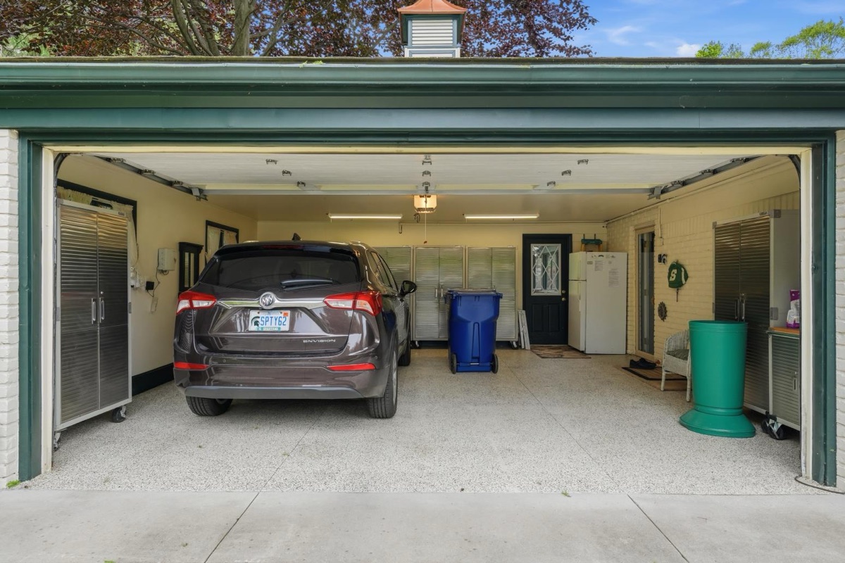 Listing photo 43 — Franklin, MI