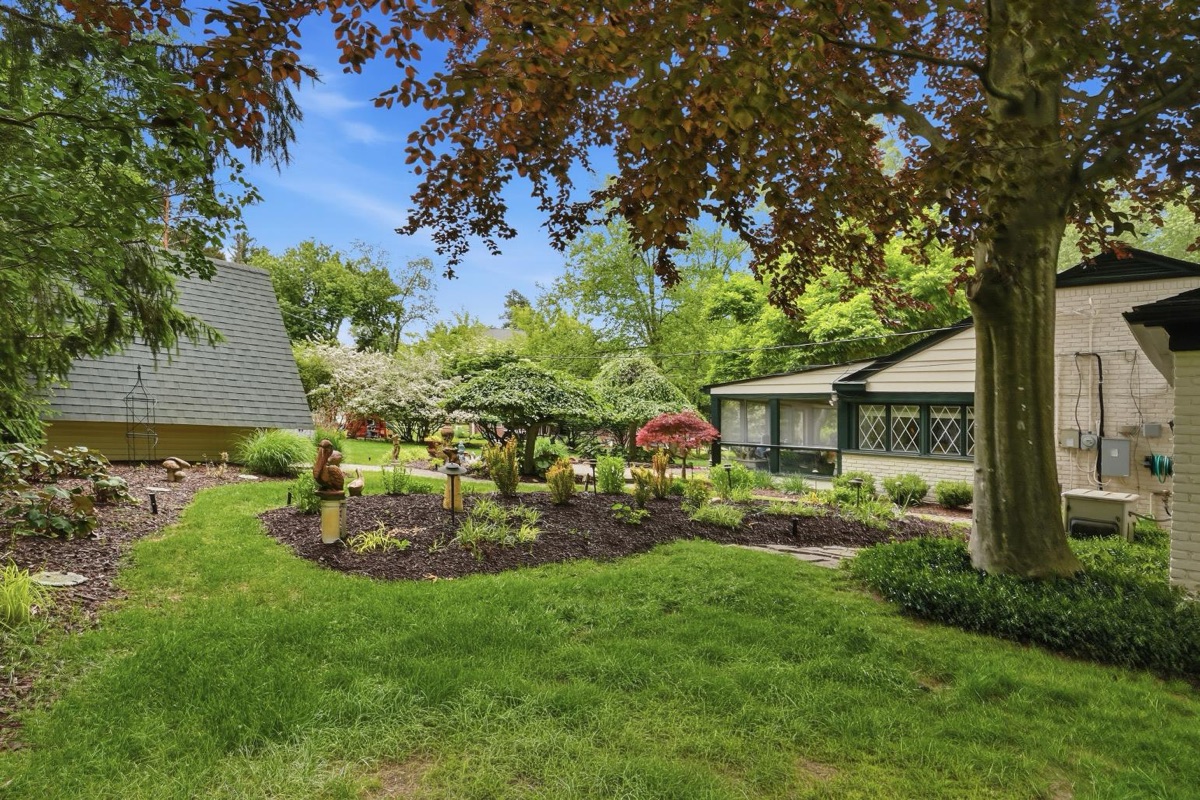 Listing photo 46 — Franklin, MI