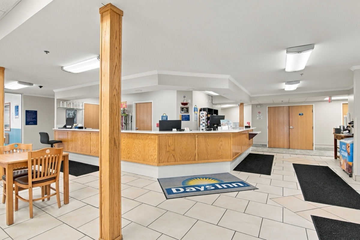Listing photo 1 — Imlay City, MI