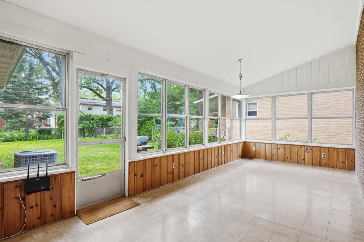 Listing photo 24 — Livonia, MI