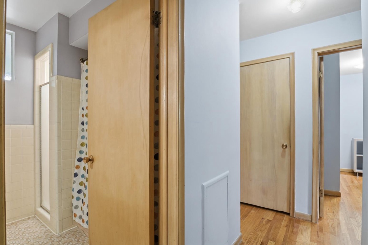 Listing photo 27 — Livonia, MI