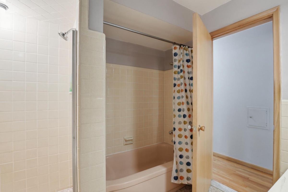 Listing photo 29 — Livonia, MI