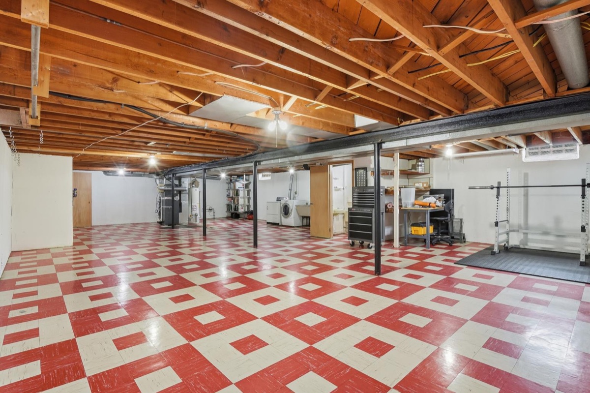 Listing photo 43 — Livonia, MI
