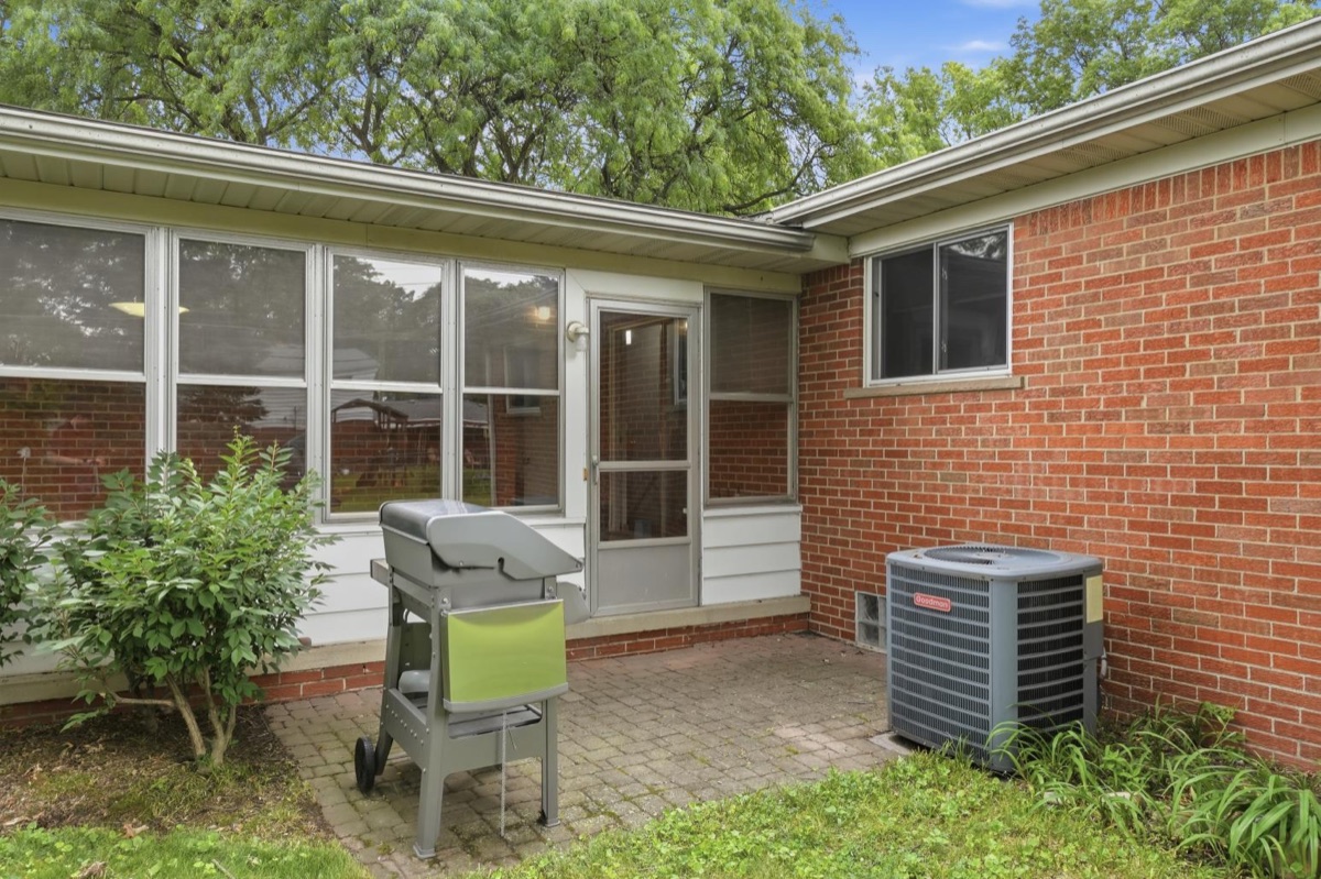 Listing photo 47 — Livonia, MI