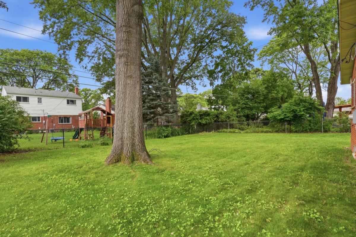 Listing photo 51 — Livonia, MI