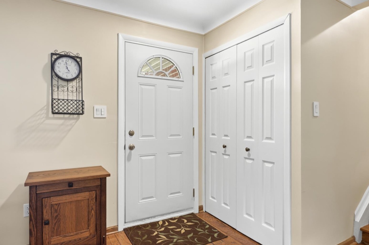 Listing photo 6 — Livonia, MI