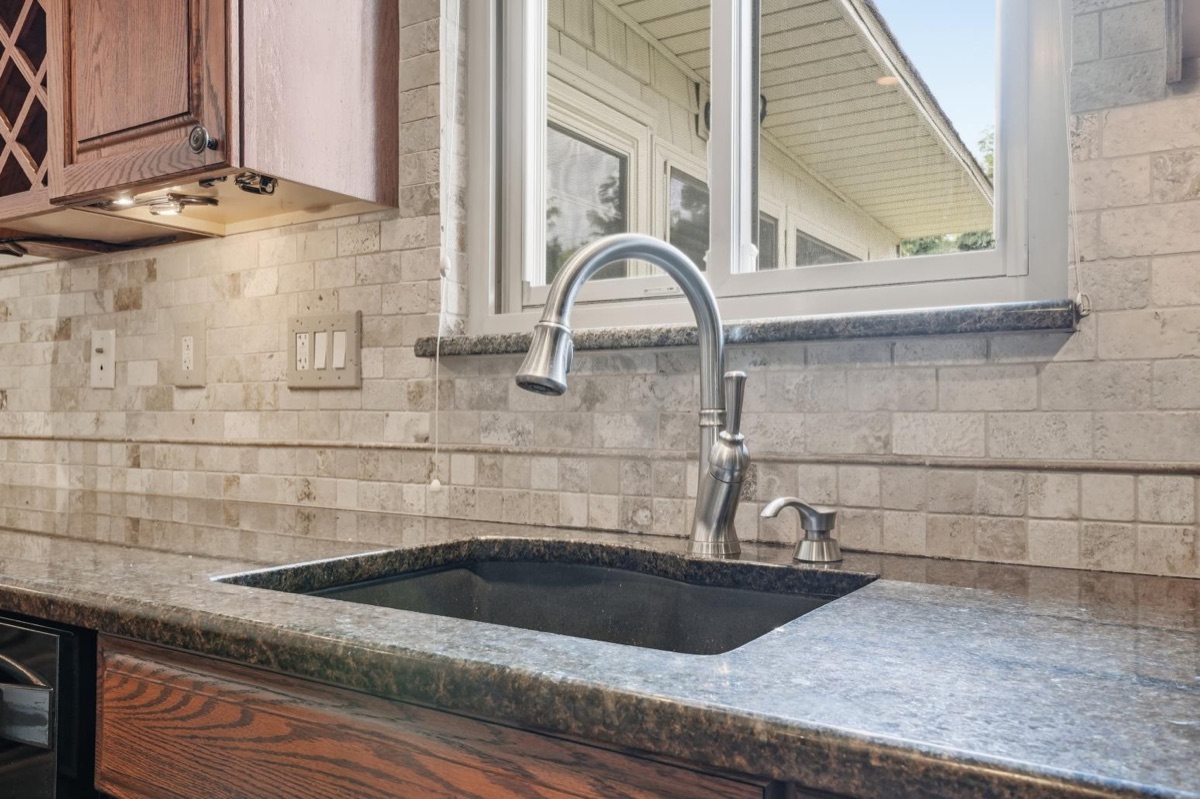 Listing photo 18 — Livonia, MI