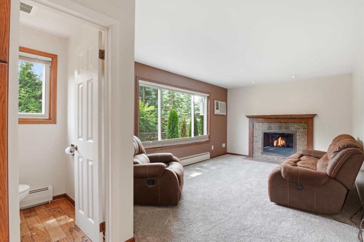 Listing photo 19 — Livonia, MI