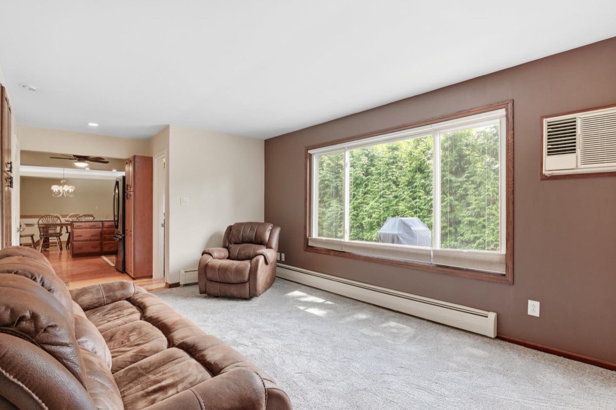Listing photo 22 — Livonia, MI