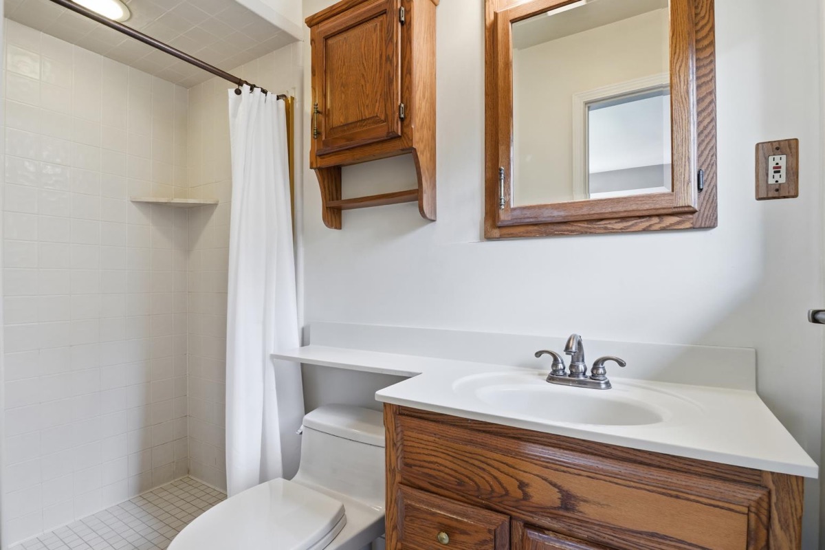 Listing photo 40 — Livonia, MI