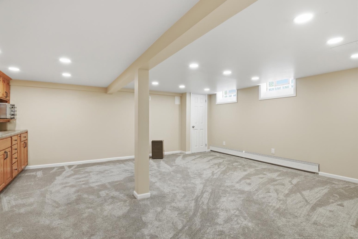 Listing photo 44 — Livonia, MI