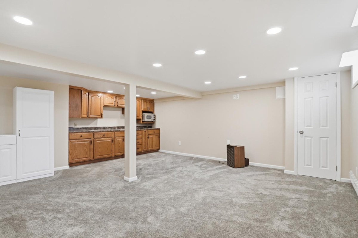 Listing photo 45 — Livonia, MI