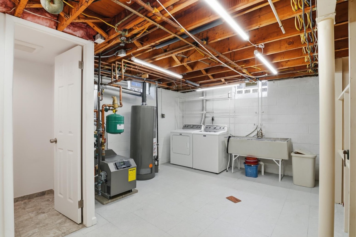 Listing photo 48 — Livonia, MI