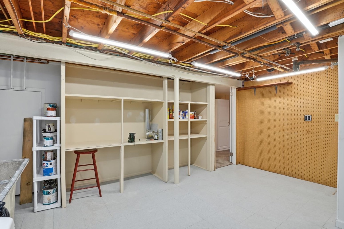 Listing photo 49 — Livonia, MI