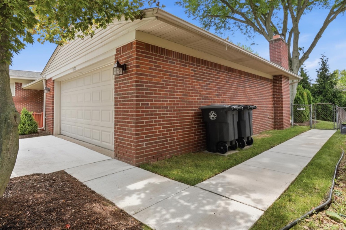 Listing photo 52 — Livonia, MI