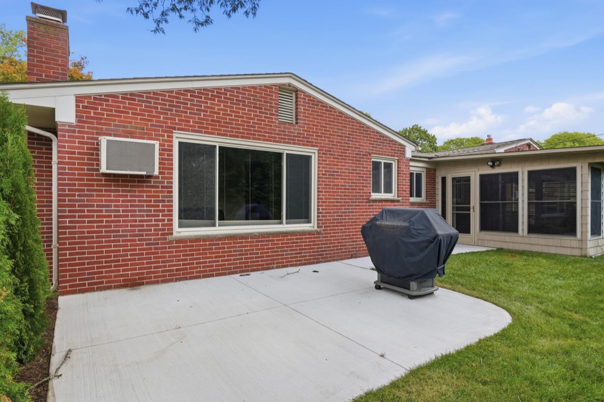 Listing photo 54 — Livonia, MI