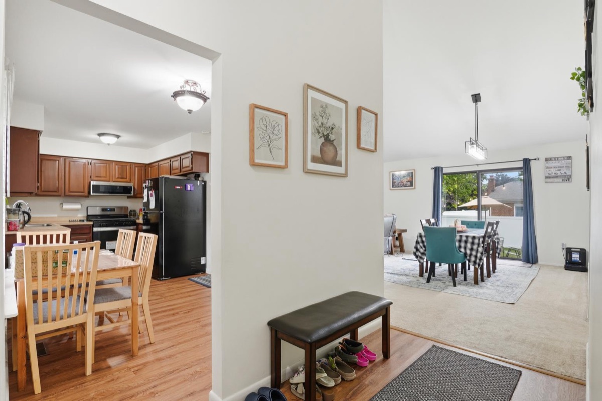 Listing photo 7 — Livonia, MI