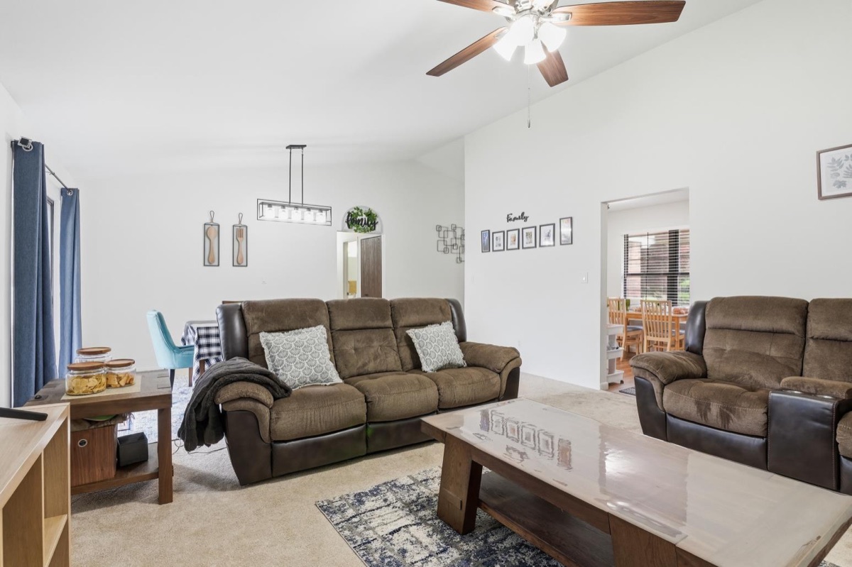Listing photo 21 — Livonia, MI