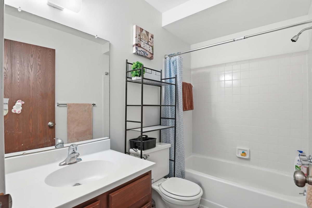 Listing photo 24 — Livonia, MI