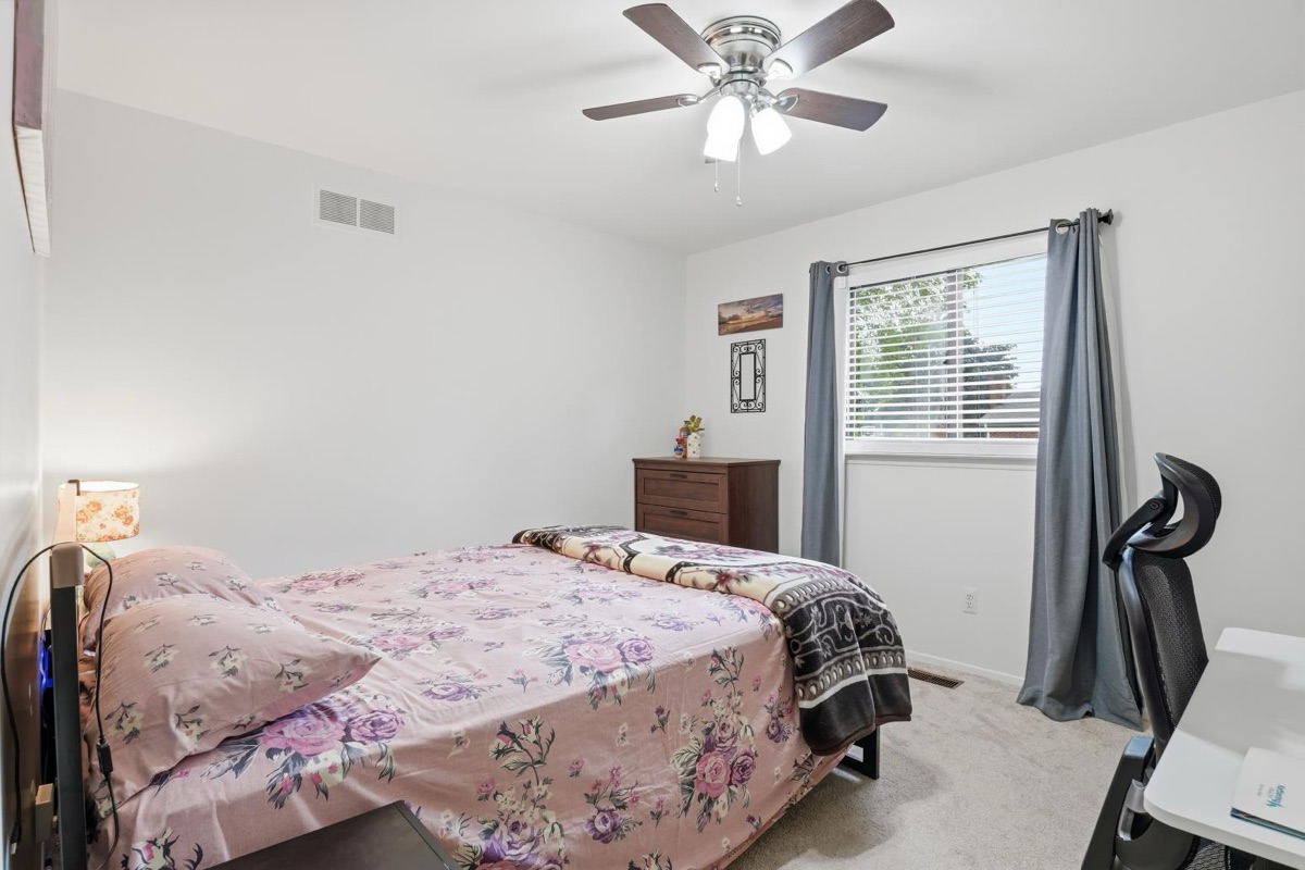 Listing photo 26 — Livonia, MI