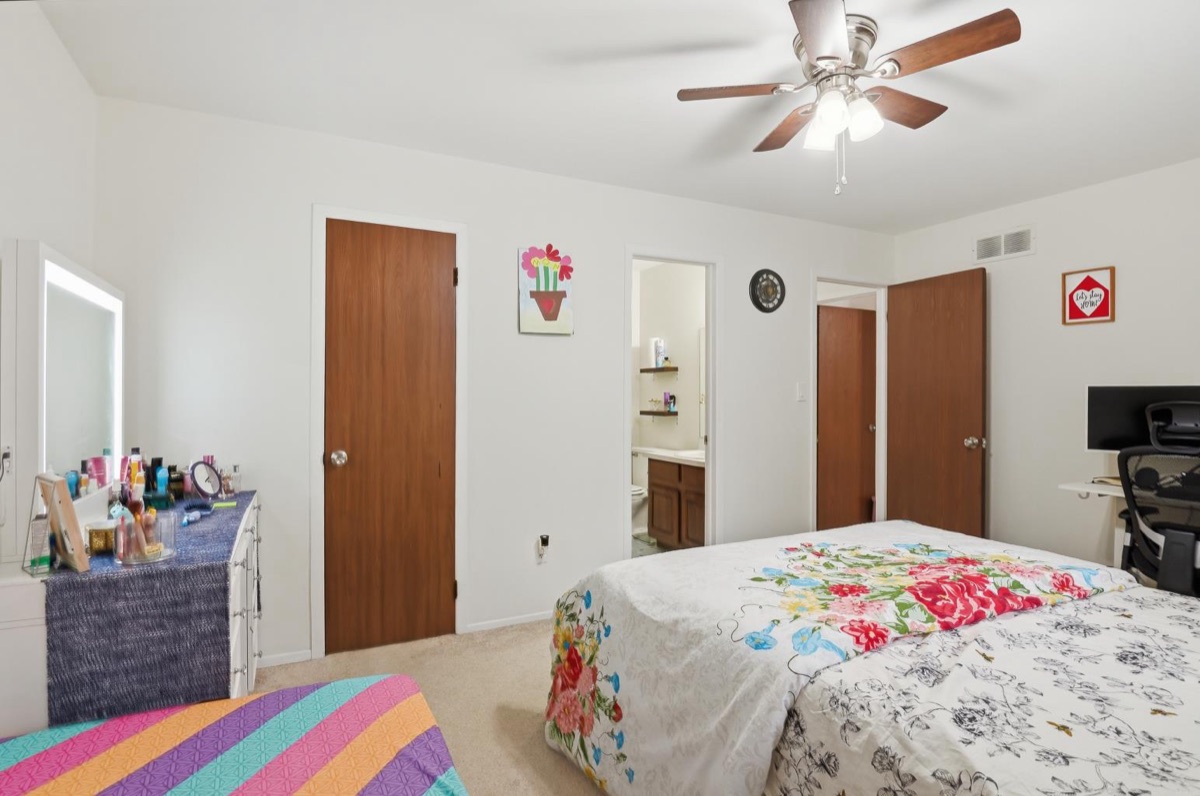 Listing photo 32 — Livonia, MI