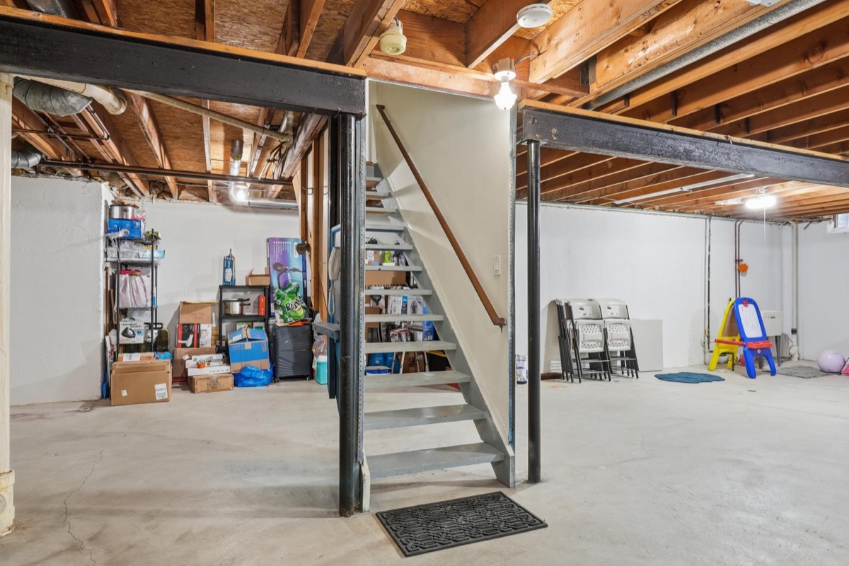 Listing photo 36 — Livonia, MI