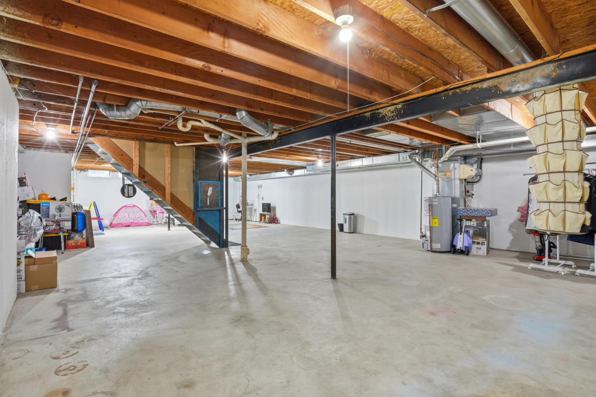 Listing photo 38 — Livonia, MI