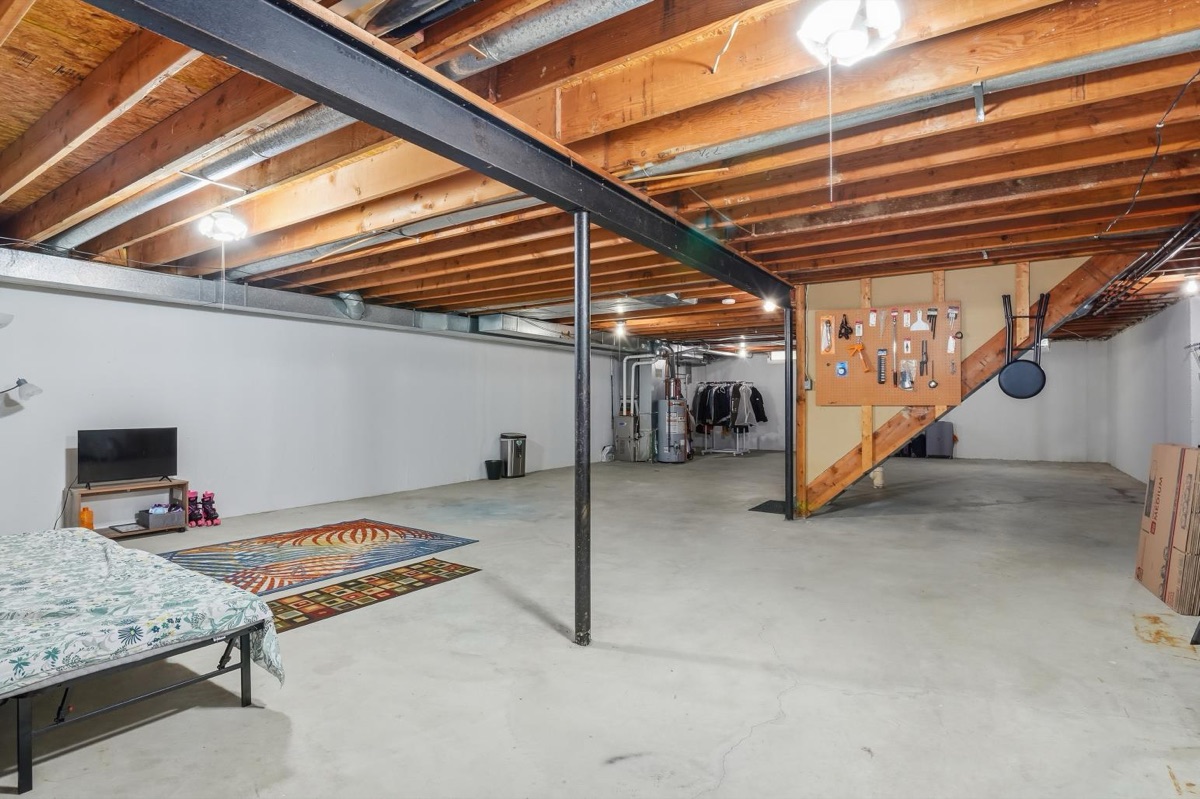 Listing photo 40 — Livonia, MI
