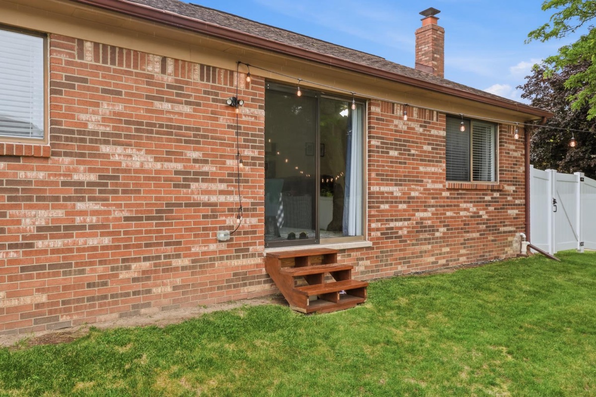 Listing photo 42 — Livonia, MI