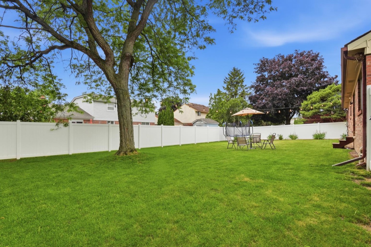 Listing photo 44 — Livonia, MI