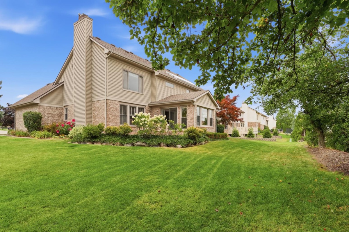 Listing photo 11 — Livonia, MI