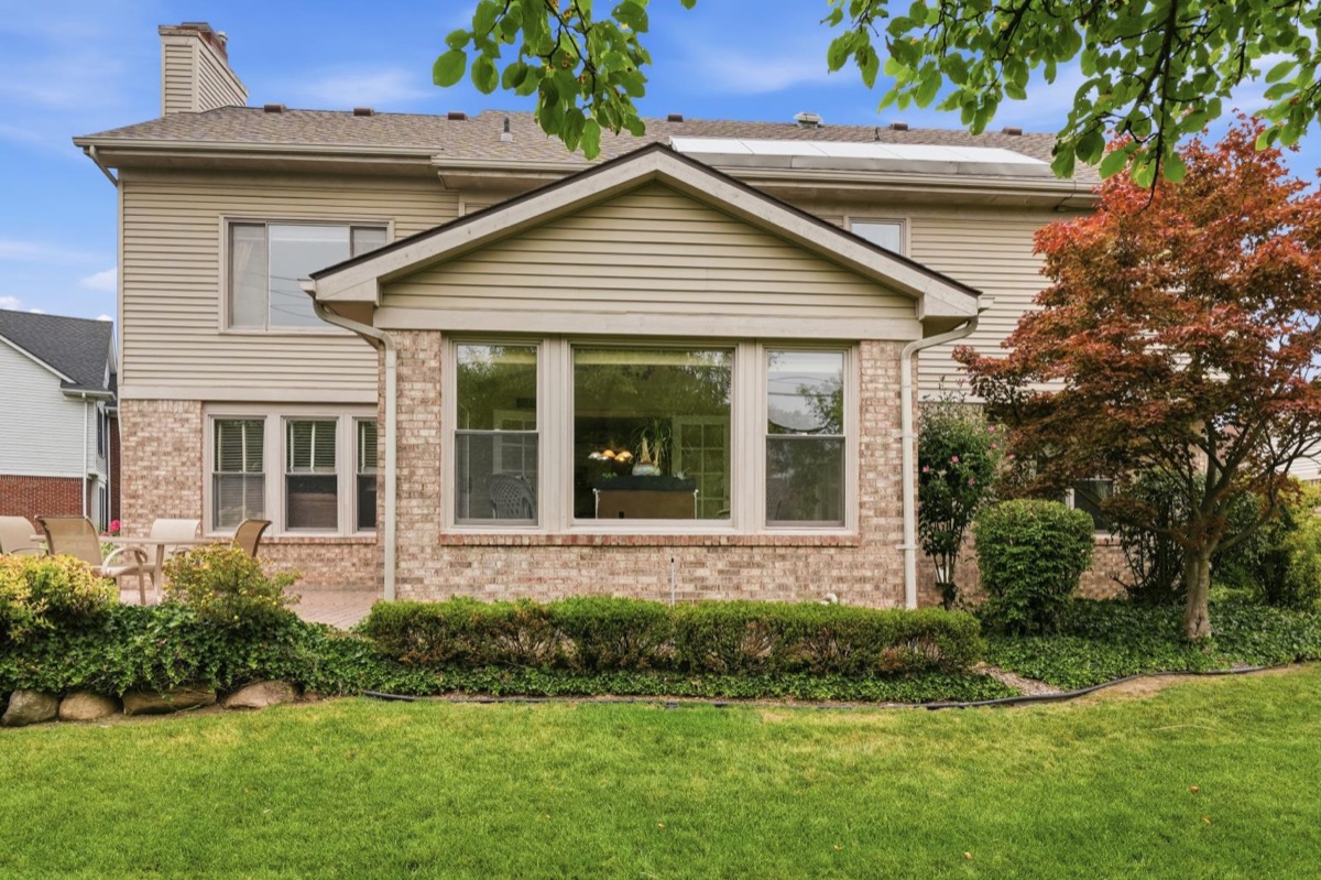 Listing photo 12 — Livonia, MI