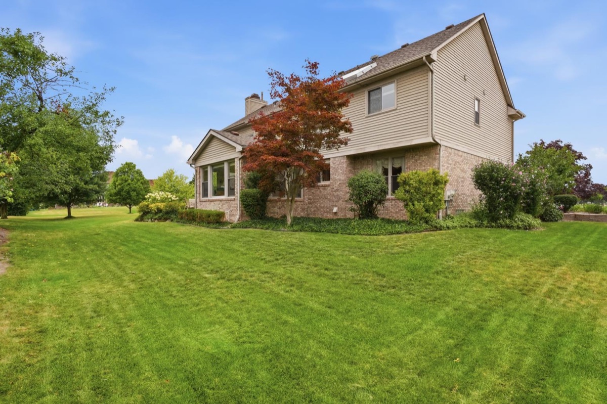 Listing photo 13 — Livonia, MI