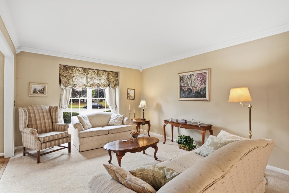 Listing photo 18 — Livonia, MI