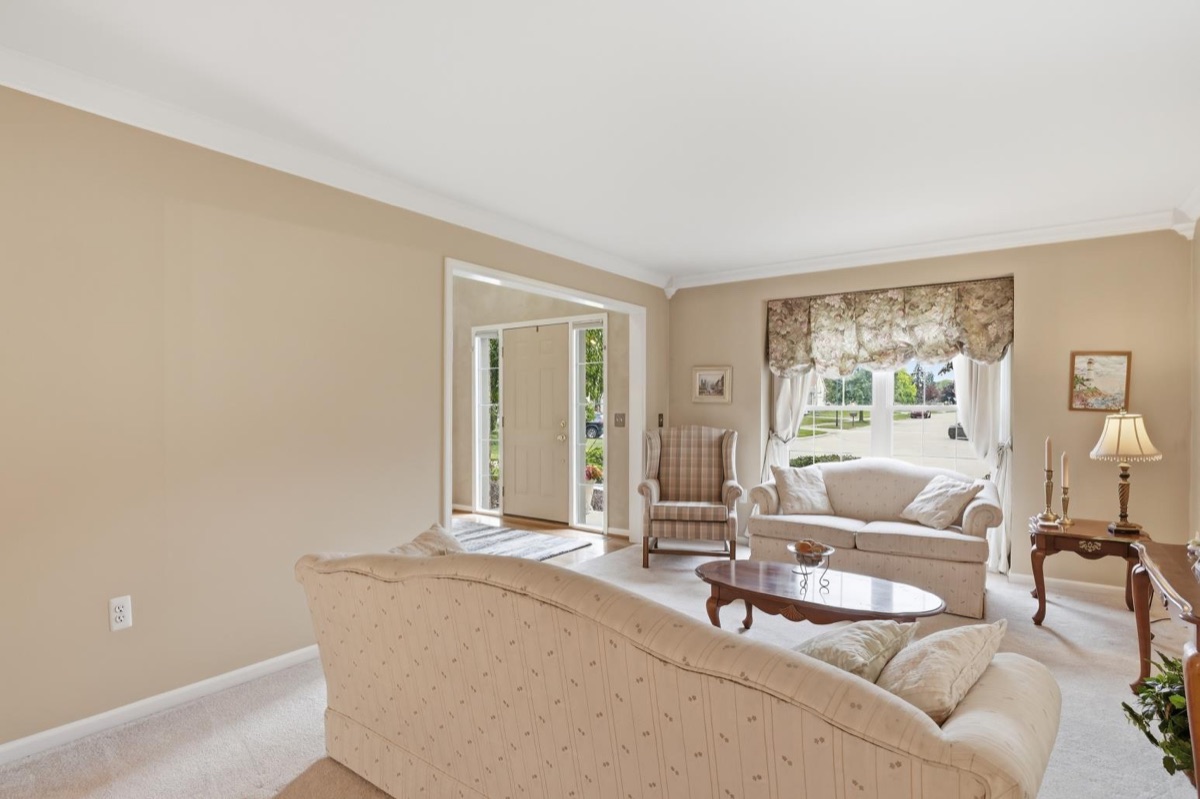 Listing photo 19 — Livonia, MI