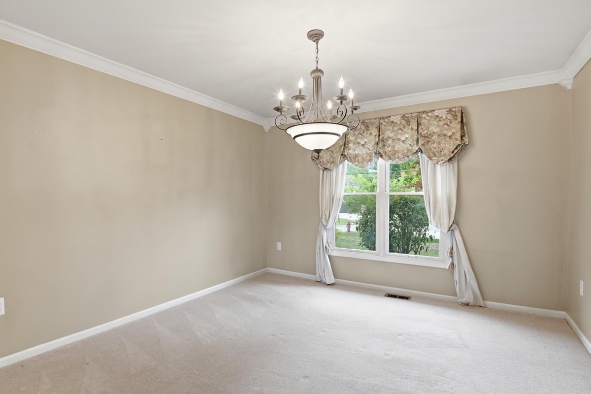 Listing photo 21 — Livonia, MI