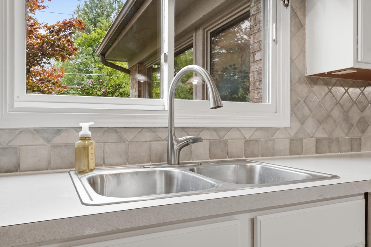 Listing photo 28 — Livonia, MI