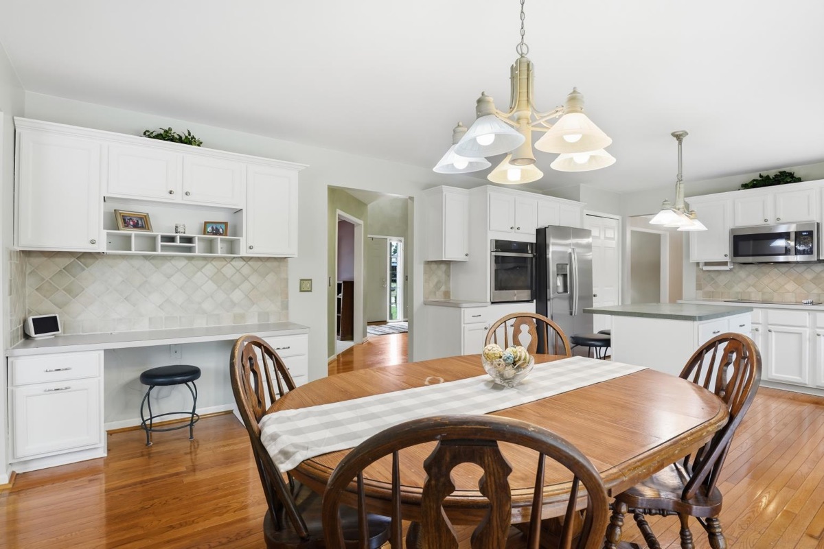 Listing photo 32 — Livonia, MI