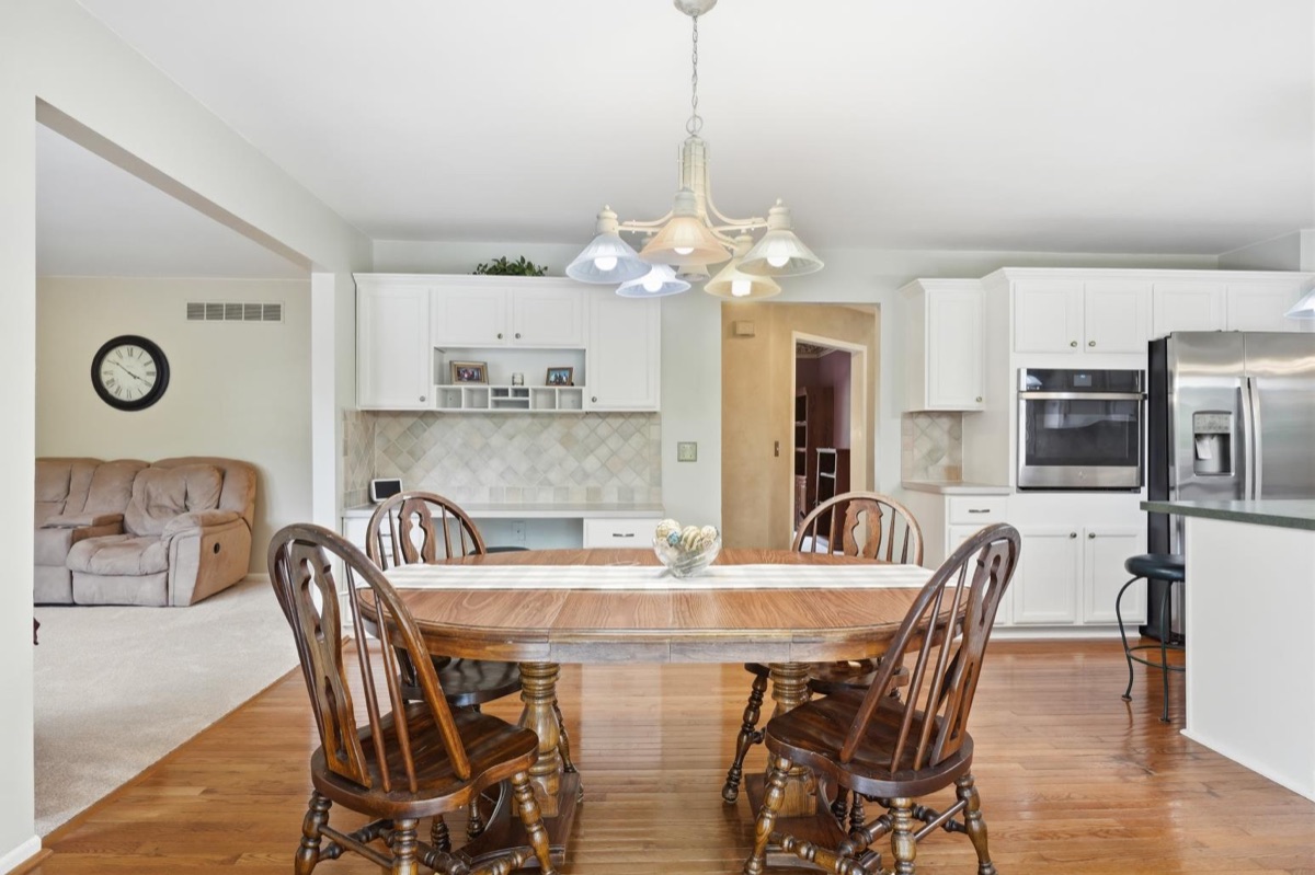 Listing photo 33 — Livonia, MI