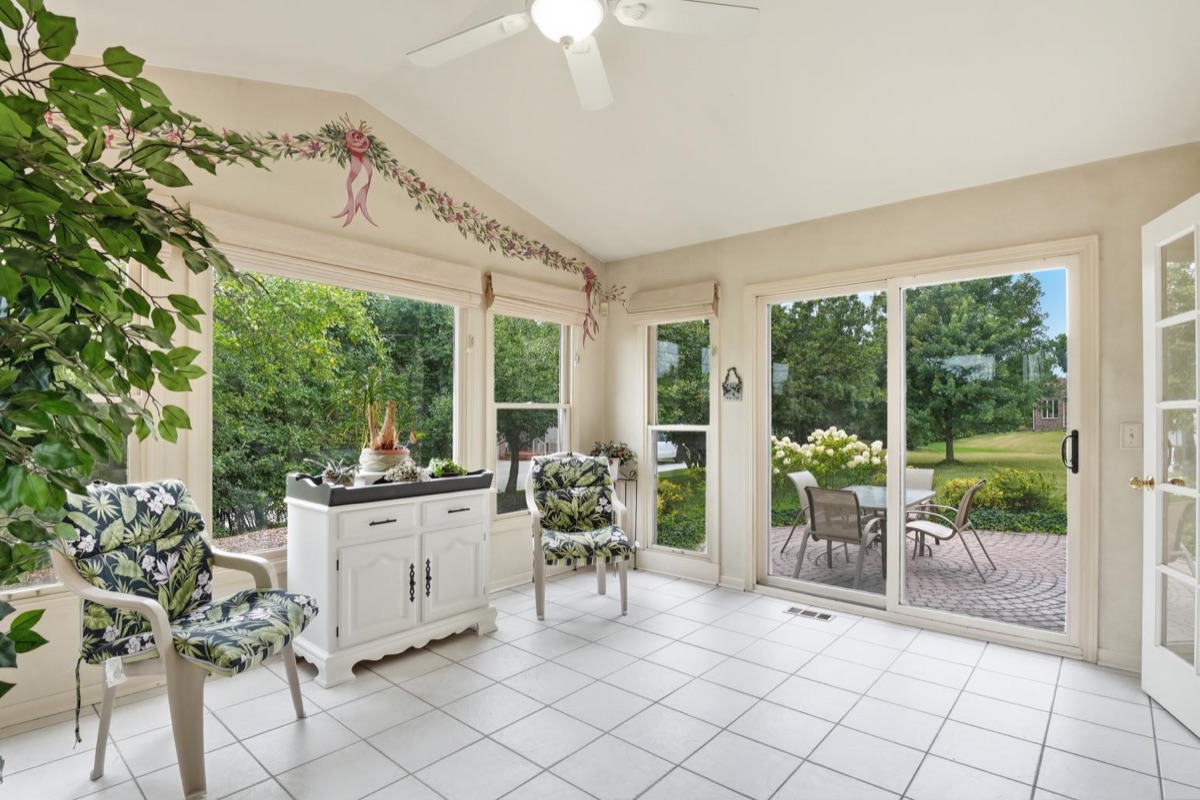 Listing photo 35 — Livonia, MI