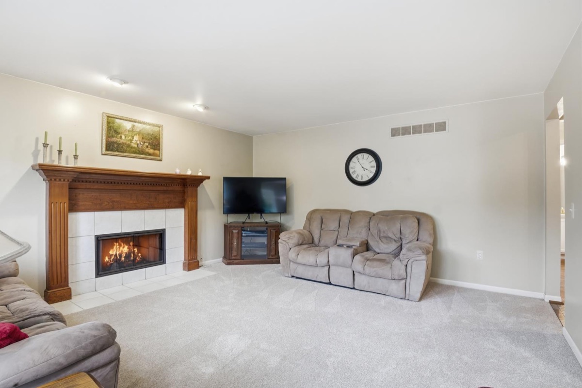 Listing photo 40 — Livonia, MI