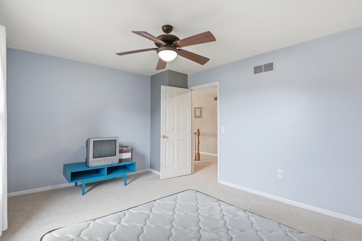Listing photo 50 — Livonia, MI