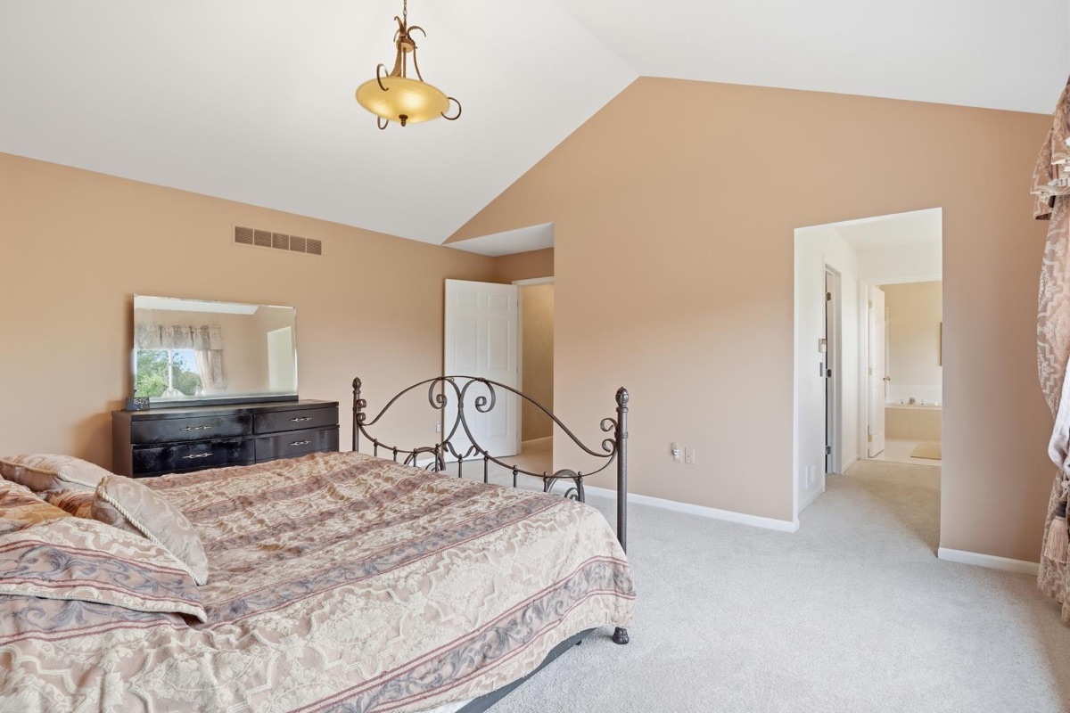 Listing photo 60 — Livonia, MI