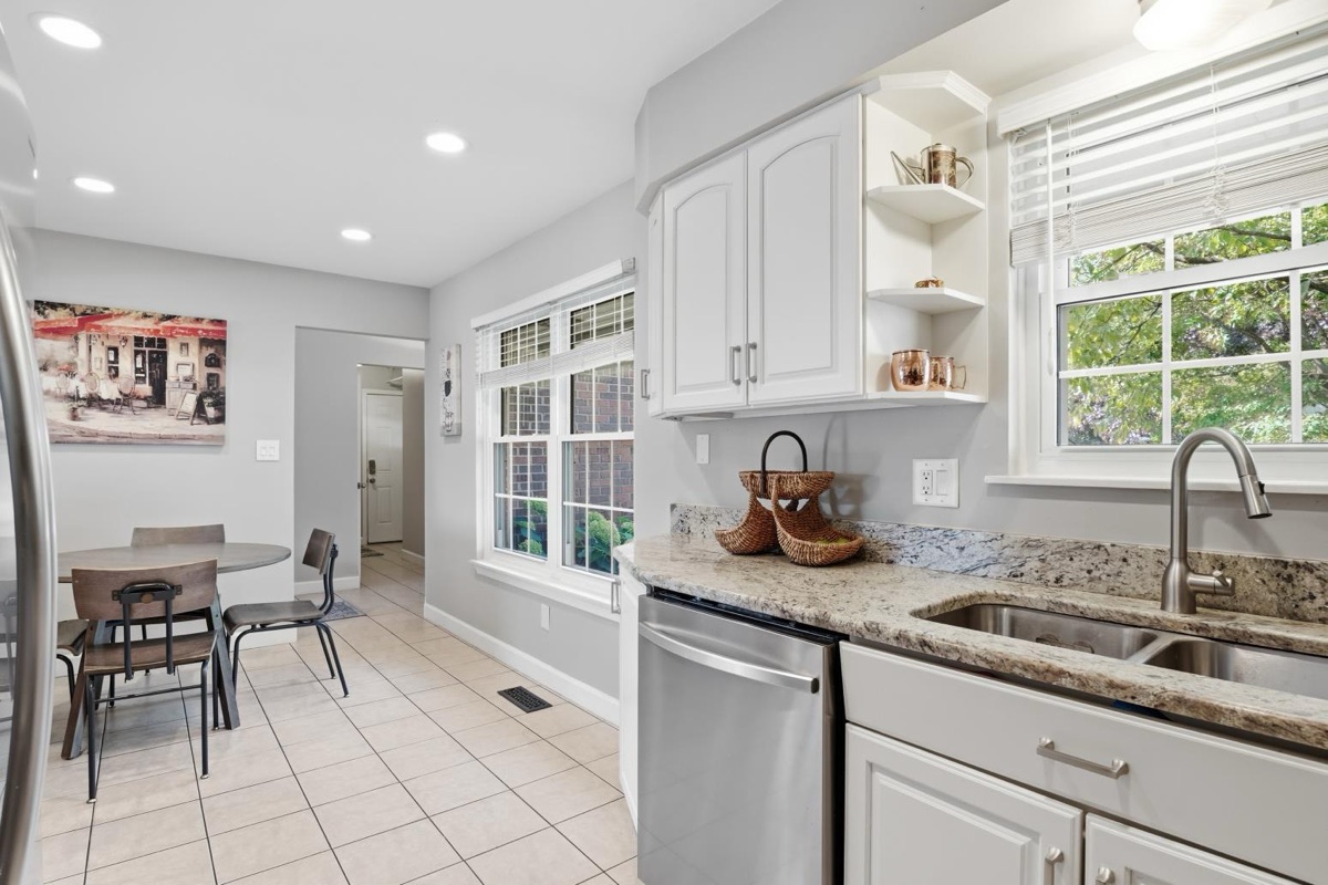Listing photo 26 — Livonia, MI