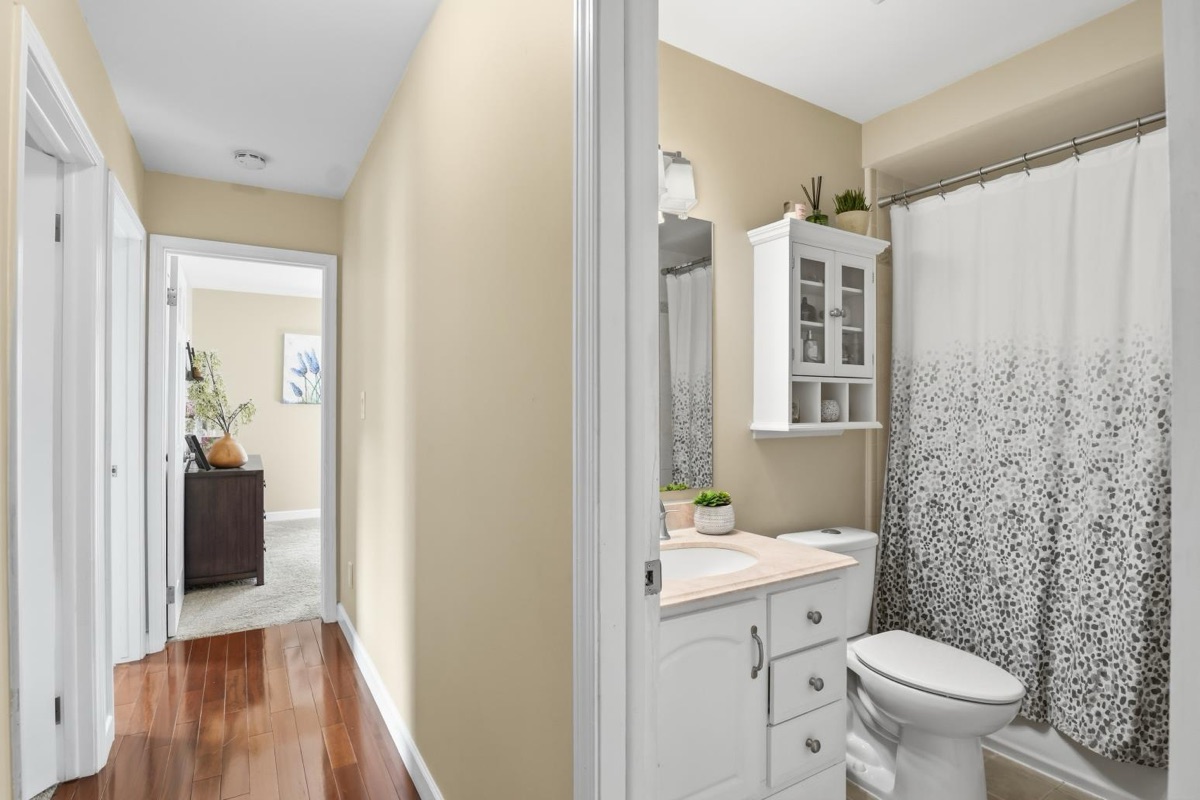Listing photo 30 — Livonia, MI